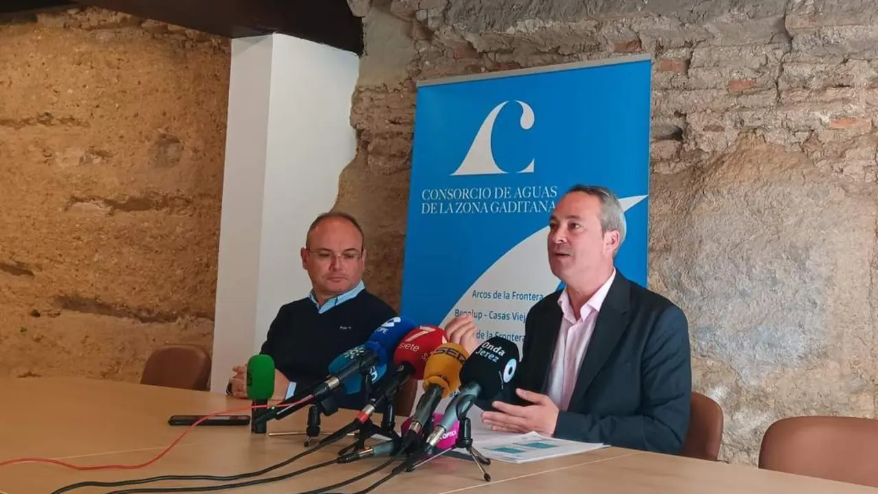 Andr&eacute;s D&iacute;az, presidente del Consorcio, en rueda de prensa.  - F.C.A.