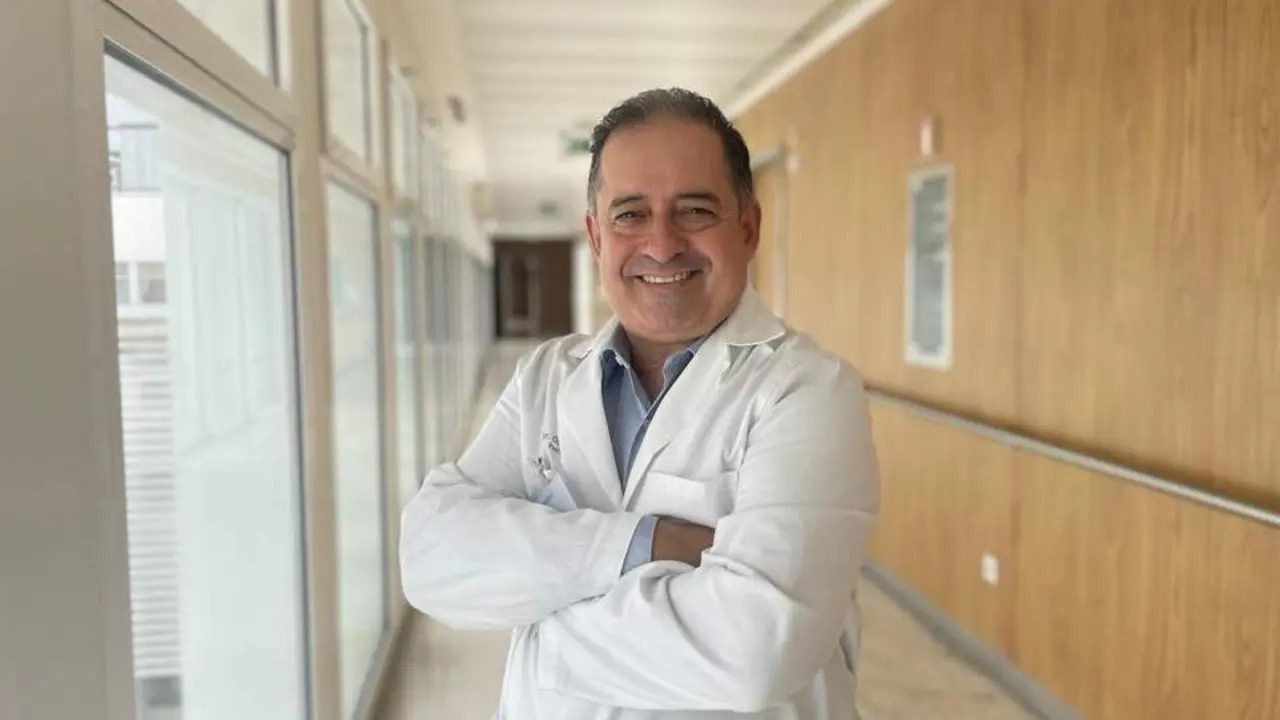El pediatra Andr&eacute;s Osuna. - QUIR&Oacute;NSALUD