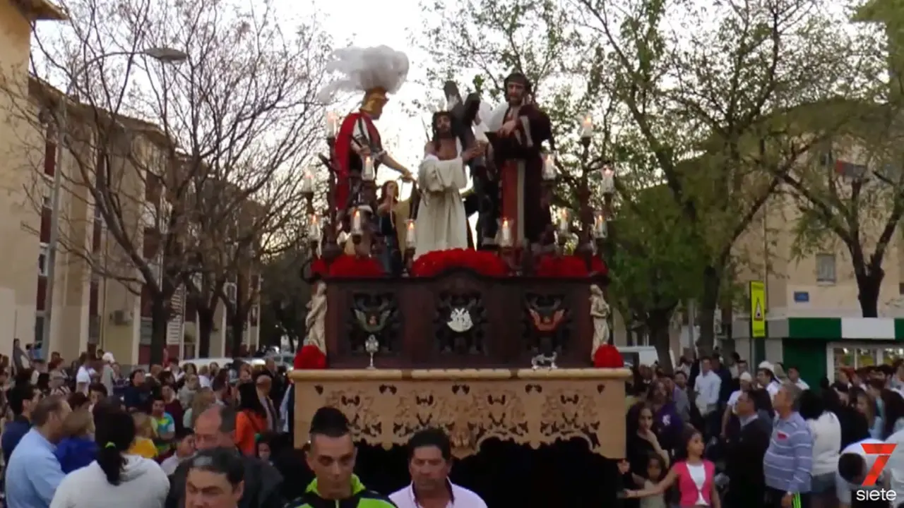 Mois&eacute;s &Aacute;lvarez: "La escena m&aacute;s importante del misterio es la de la Virgen con San Juan"
