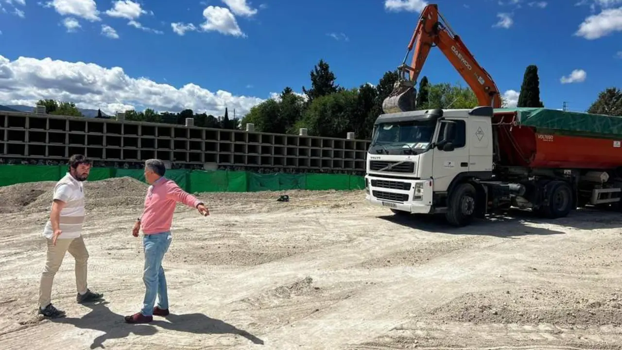 Comienzan las obras en el cementerio.  - Ayuntamiento de Ja&eacute;n 