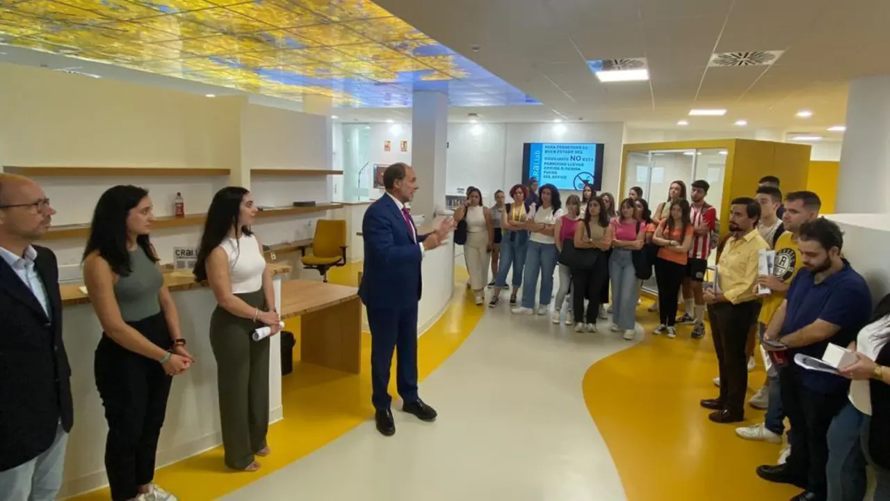Recepci&oacute;n del rector a este nuevo espacio.  - Archivo 