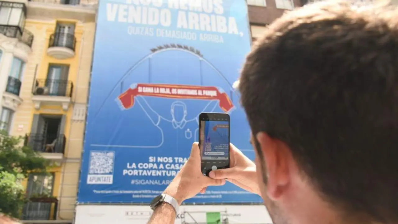Imagen de la lona de PortAventura World. - PortAventura World