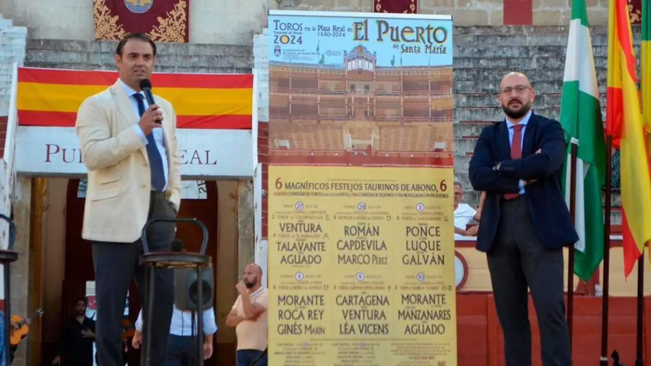 PRESENTACI&Oacute;N DE LA TEMPORADA 2024 DE LA PLAZA REAL. - VIVA