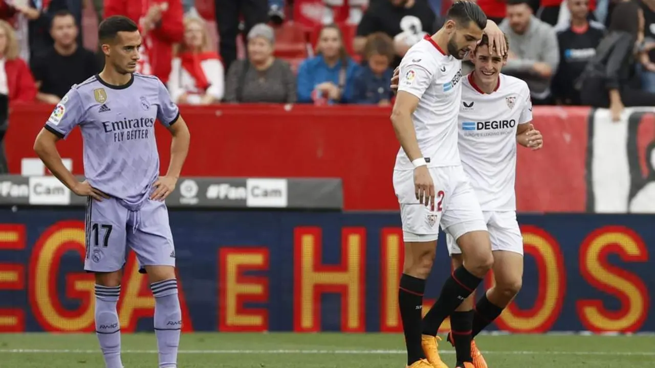 El delantero del Sevilla Rafa Mir. - EFE/Julio Mu&ntilde;oz