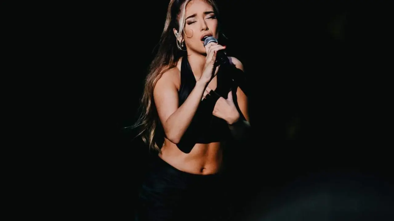 Ana Mena | AI