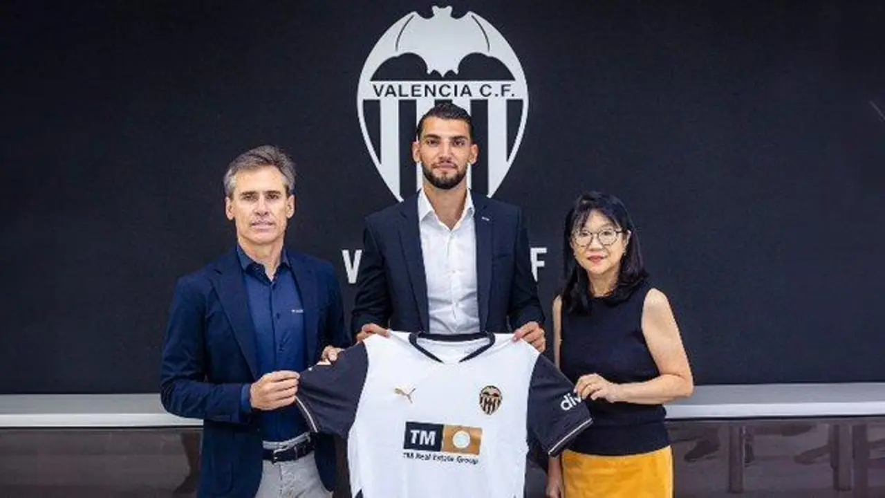 Rafa Mir en su presentaci&oacute;n. - vcf