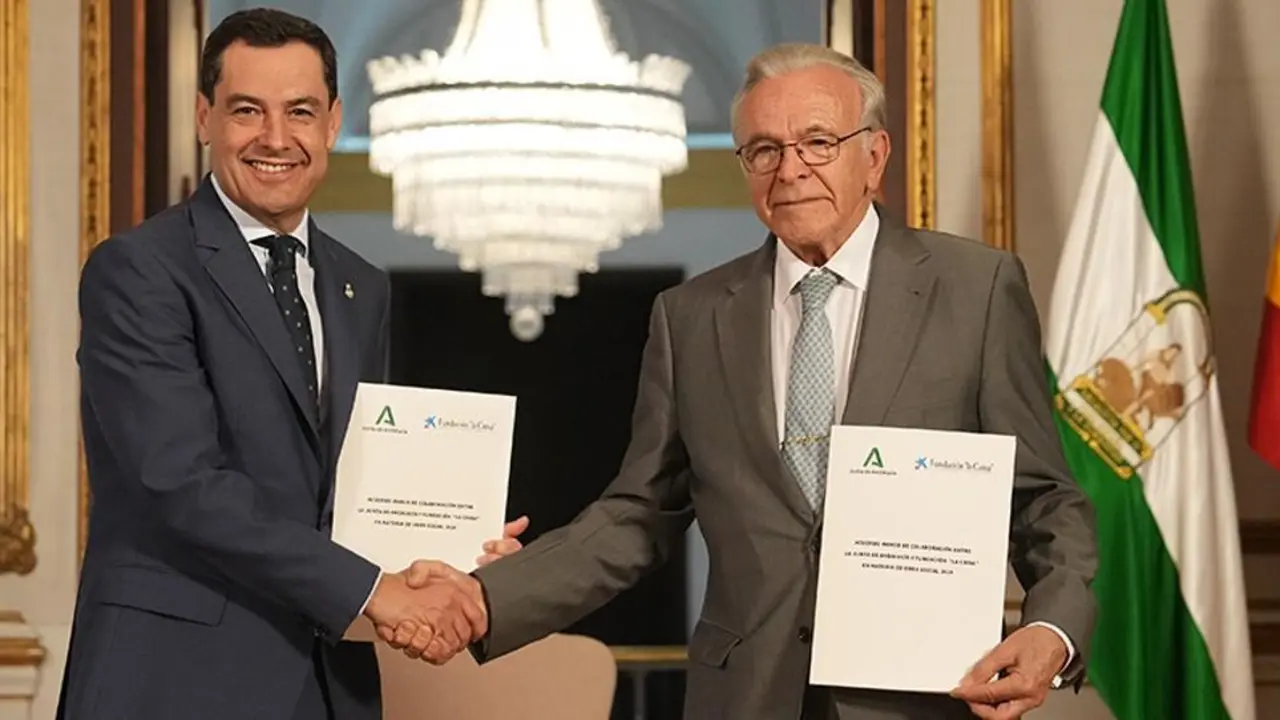 Moreno y Fain&eacute; tras la firma del convenio. - Junta de Andaluc&iacute;a