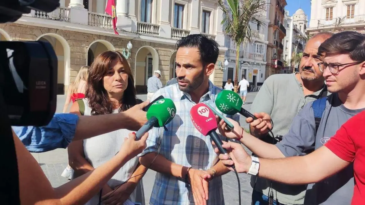 David de la Cruz y Helena Fern&aacute;ndez. - VIVA
