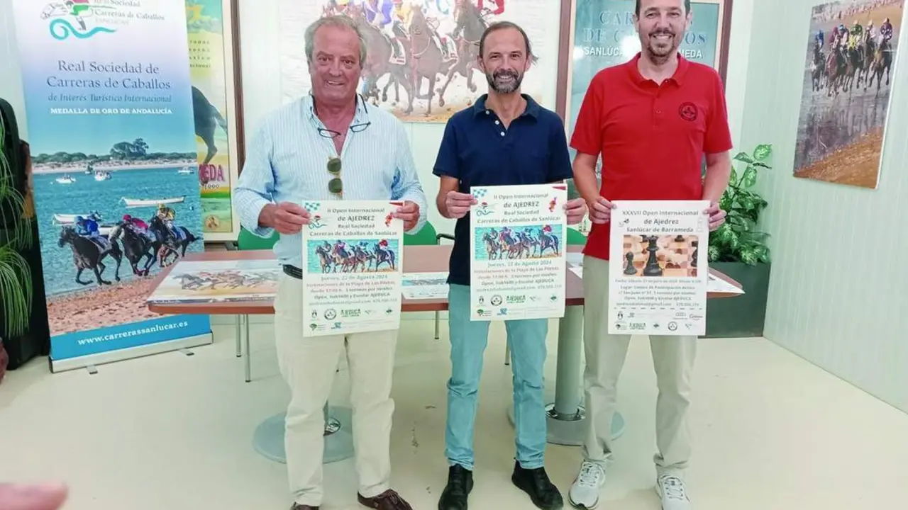 Rafael Hidalgo, V&iacute;ctor Mora y Daniel Escobar - Ra&uacute;l J. Bustillos