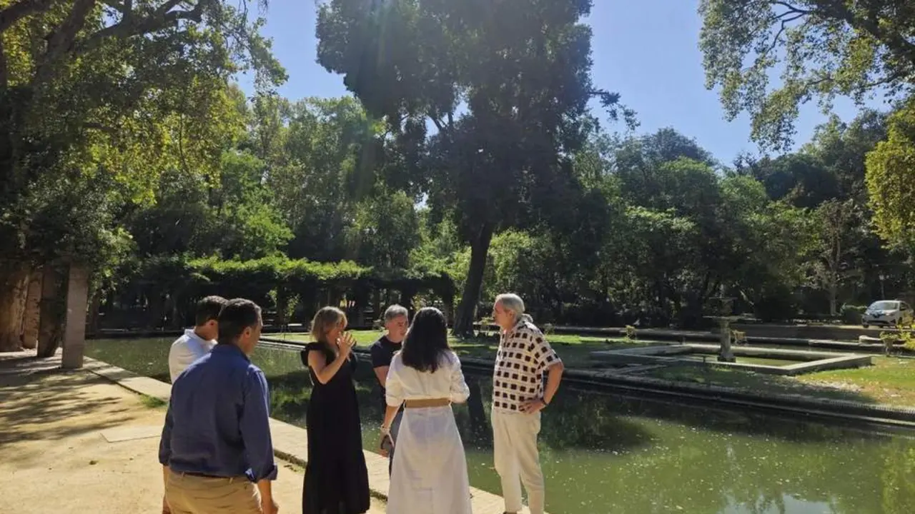 Vaciado el estanque de Los Lotos del Parque de Mar&iacute;a Luisa  - Ayuntamiento.