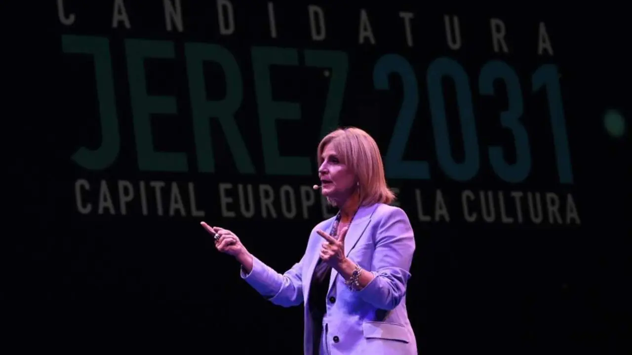 Mar&iacute;a Jos&eacute; Garc&iacute;a-Pelayo en la presentaci&oacute;n de la candidatura - jerez.es