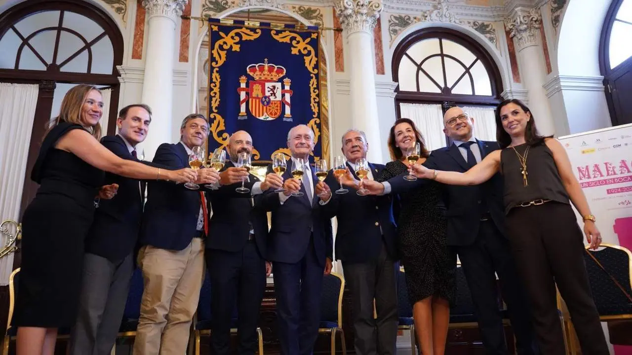 Brindis por 100 a&ntilde;os de vinos de M&aacute;laga. - VM