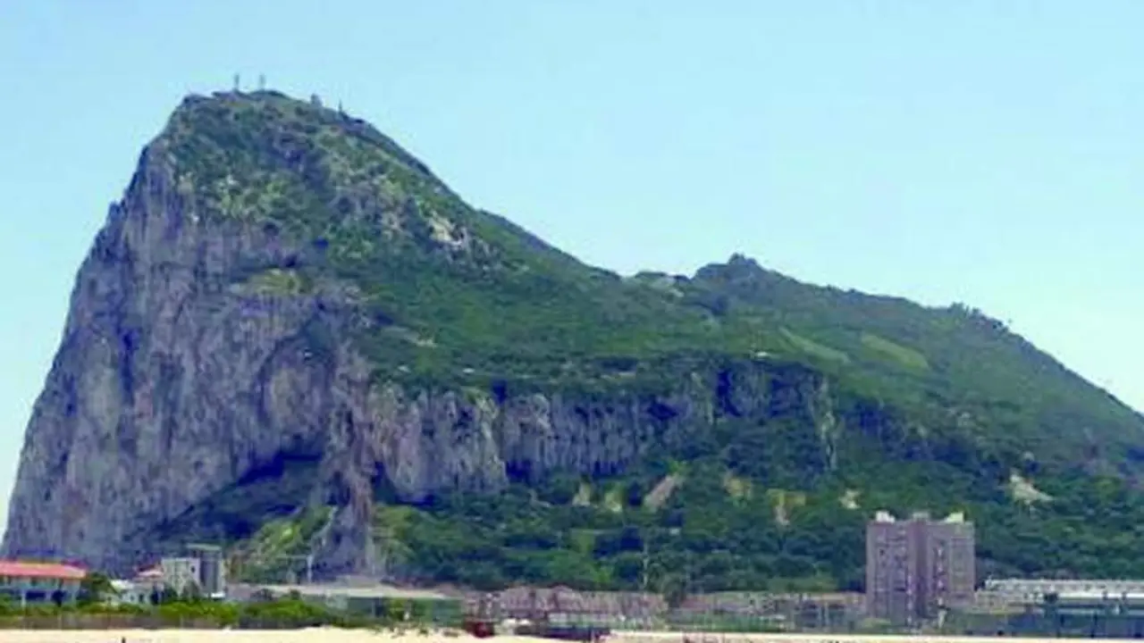 Pe&ntilde;&oacute;n de Gibraltar - AI