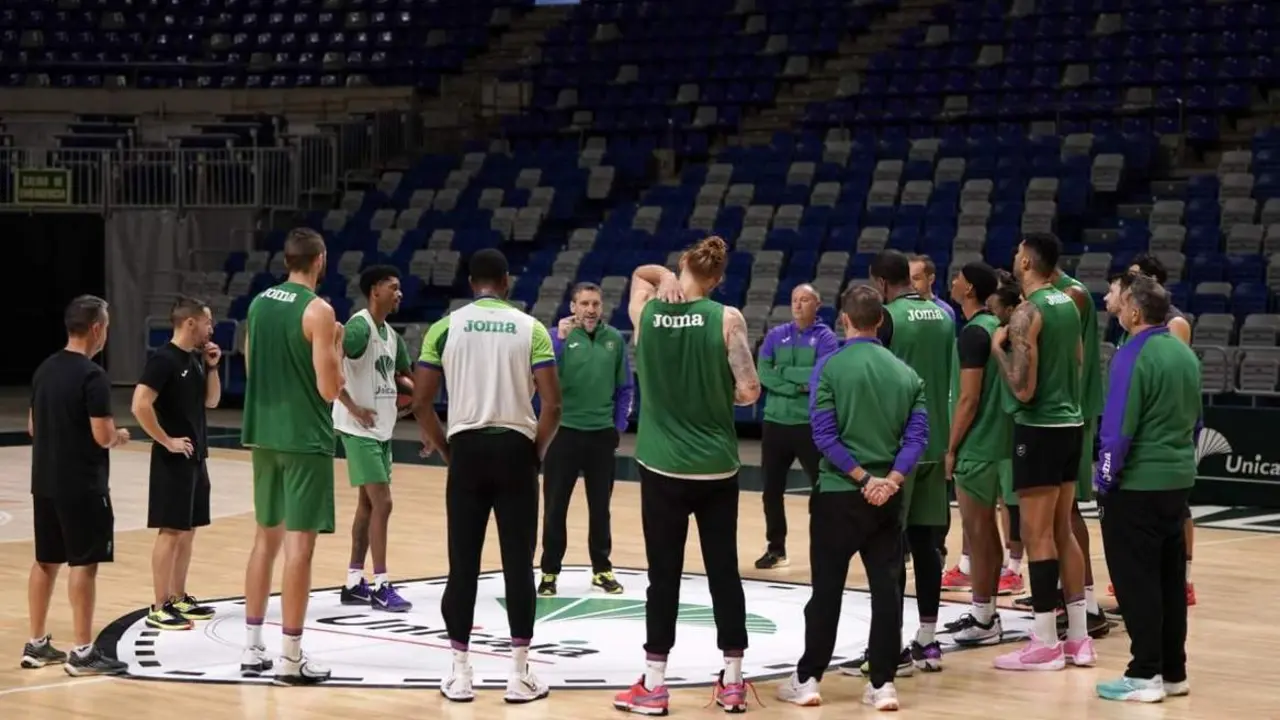 El Unicaja, durante un entrenamiento. ARCHIVO - UNICAJA CB