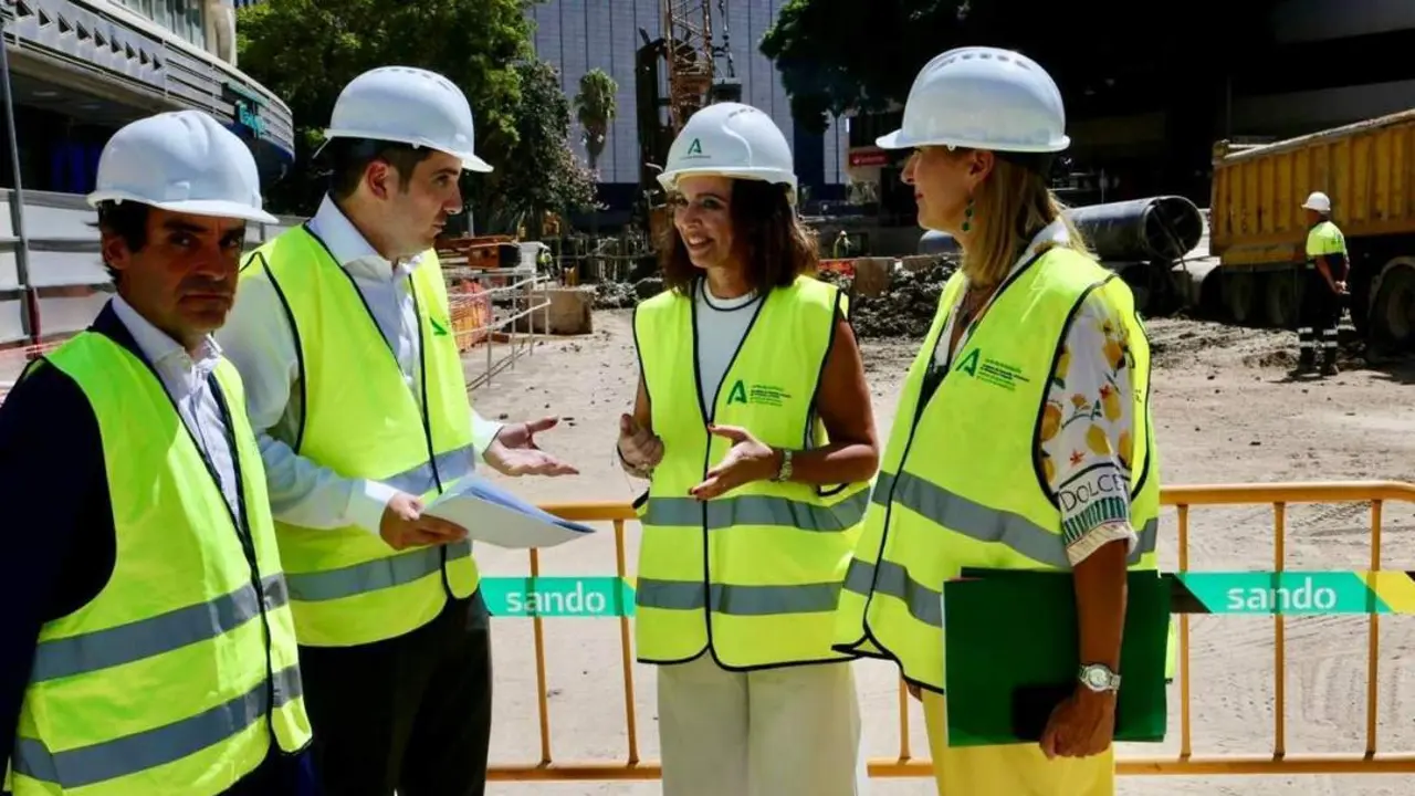 Visita a las obras de prolongaci&oacute;n del metro de M&aacute;laga. - Junta