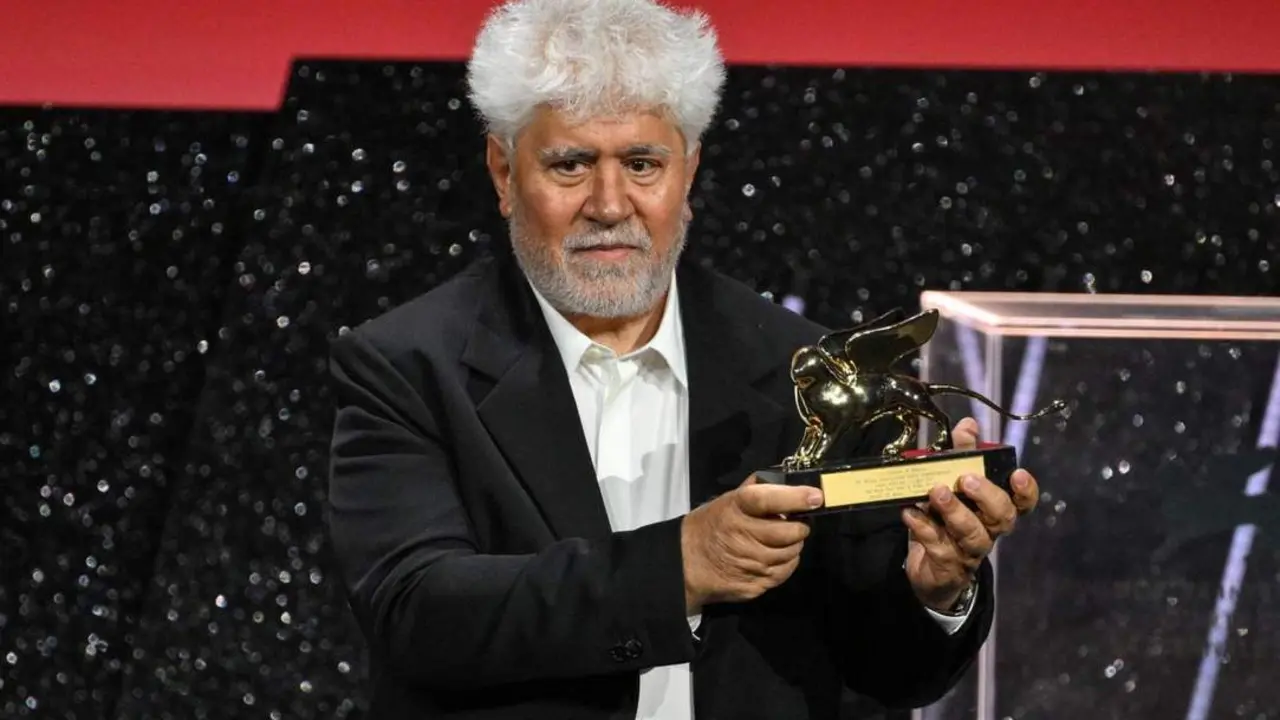 Pedro Alm&oacute;dovar en el Festival de Venecia. - EFE/EPA/ETTORE FERRARI