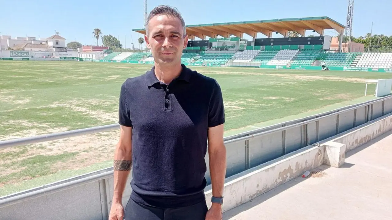 El entrenador Aitor Mart&iacute;nez tiene trabajo por delante - Ra&uacute;l J. Bustillos