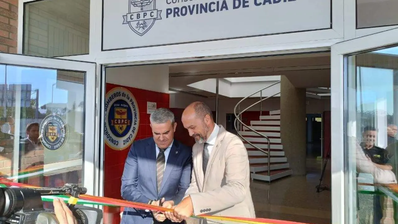 El parque de Bomberos de Guadacorte luce completamente renovado por 1,2 millones