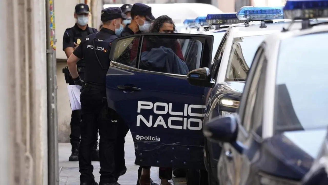 Diego El Cigala tras salir de Comisar&iacute;a para acudir a declarar al Juzgado - EP