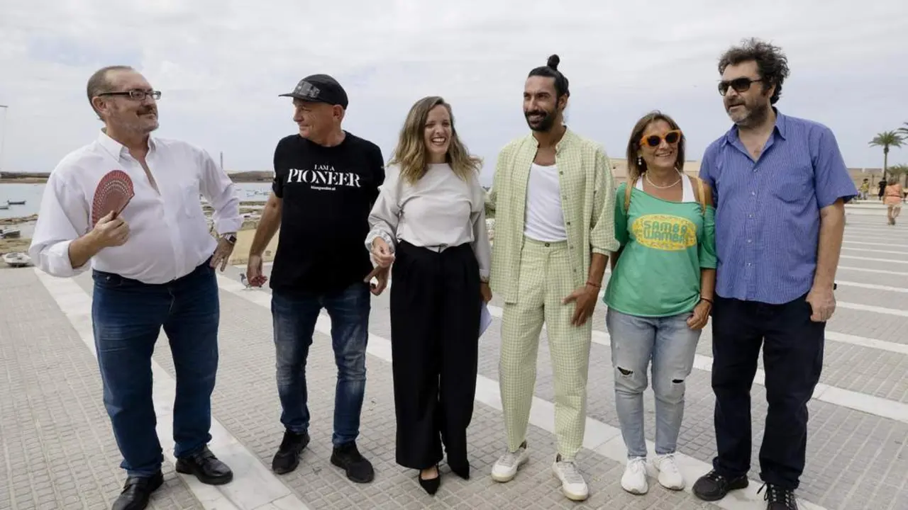Maite Gonz&aacute;lez, con La Fura dels Baus. - VIVA
