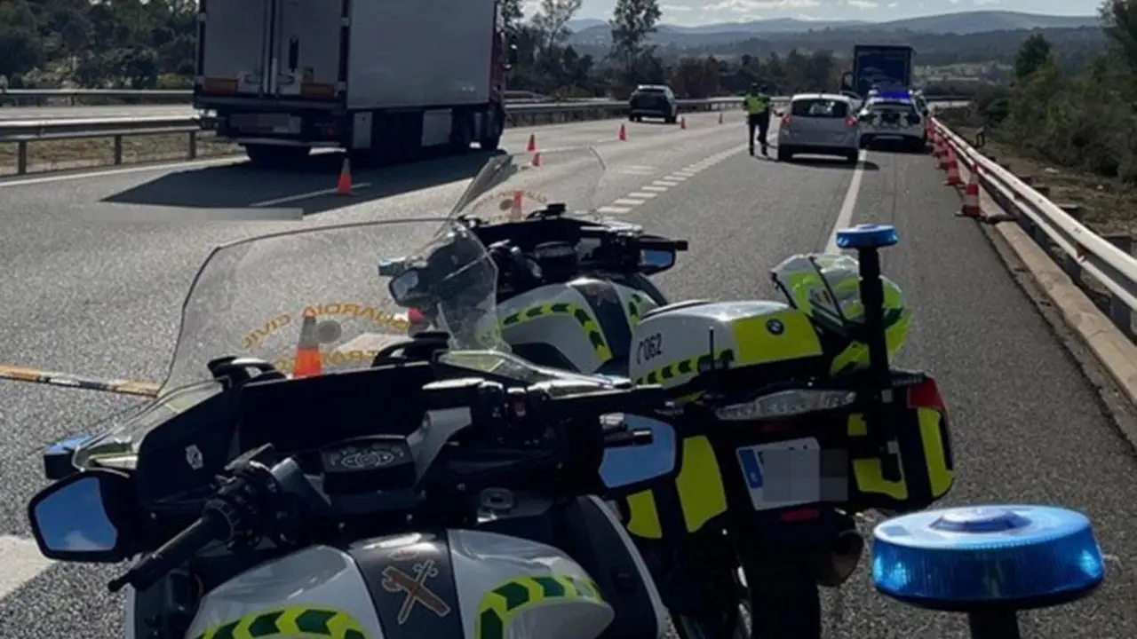 Guardia Civil de Tr&aacute;fico. - AI