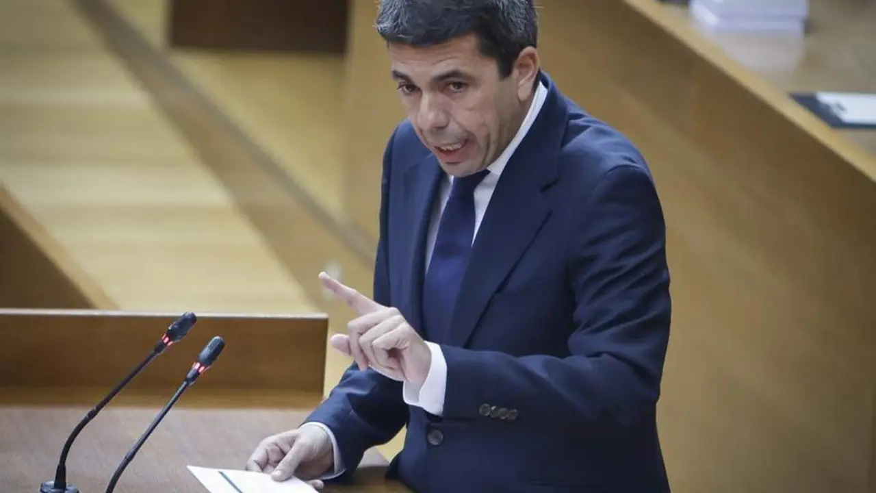 Carlos Maz&oacute;n. - Corts