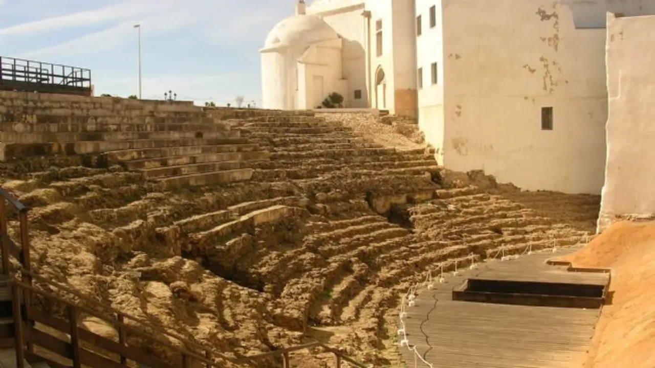 El Teatro Romano de C&aacute;diz es el m&aacute;s antiguo de la Hispania y uno de los m&aacute;s grandes.  - Eloy Coss