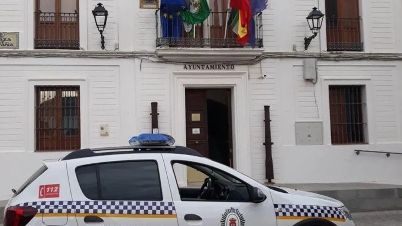 Un coche patrulla de la Polic&iacute;a Local de Salteras. - EP.