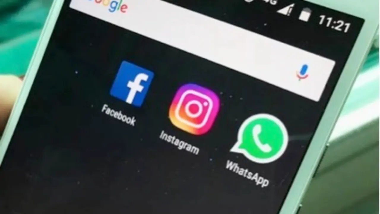 Redes Sociales.