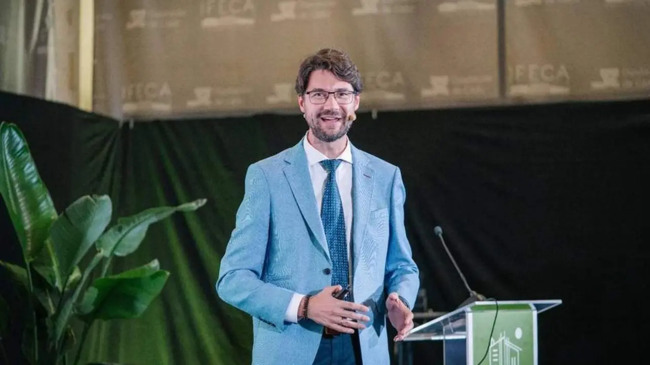 Jacob Jim&eacute;nez, vicedecano de COGITI C&aacute;diz. - 