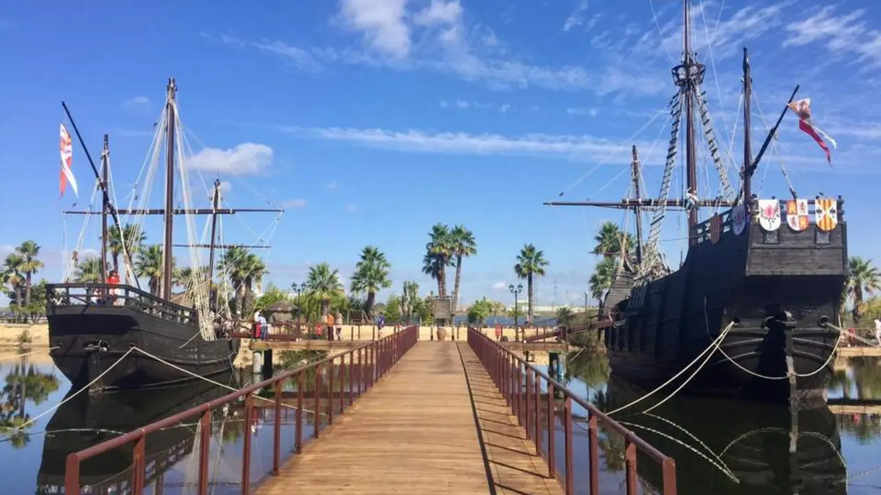 Muelle de las Carabelas. - VH