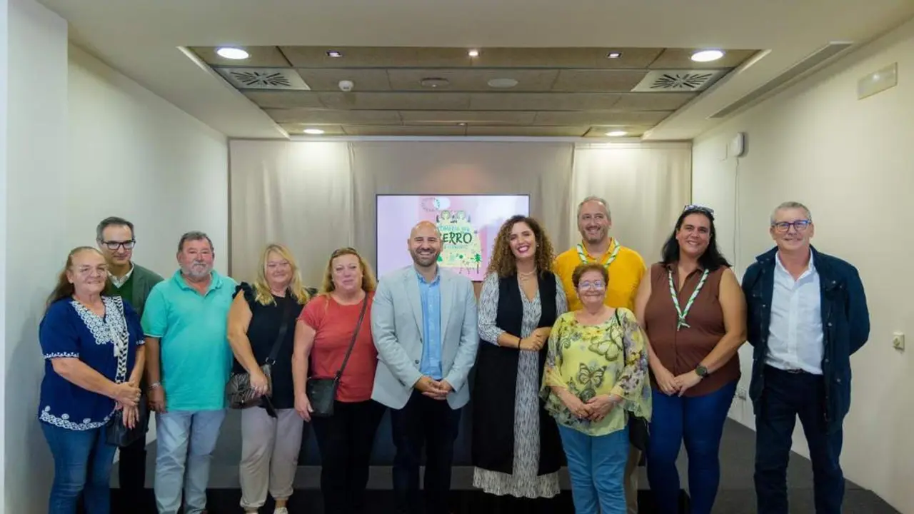 Presentaci&oacute;n de la romer&iacute;a del Cerro en el Ayuntamiento - RLI