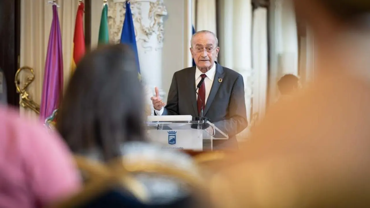 El alcalde de M&aacute;laga, en rueda de prensa. - AYUNTAMIENTO DE M&Aacute;LAGA
