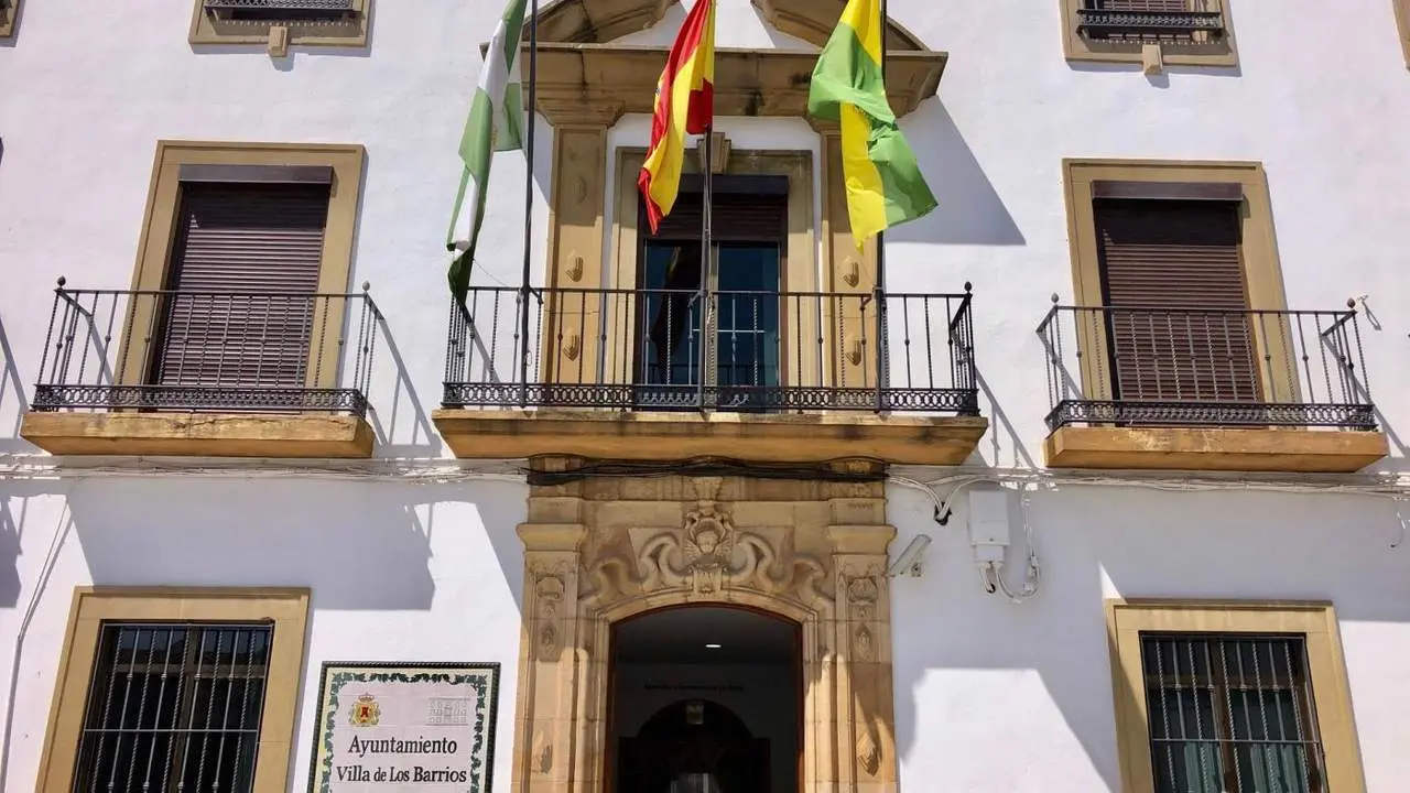 Fachada del Ayuntamiento de Los Barrios. - A. I.