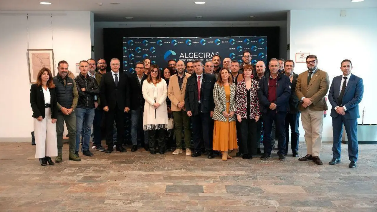 Integrantes de la asamblea de Comport de Algeciras. - AI