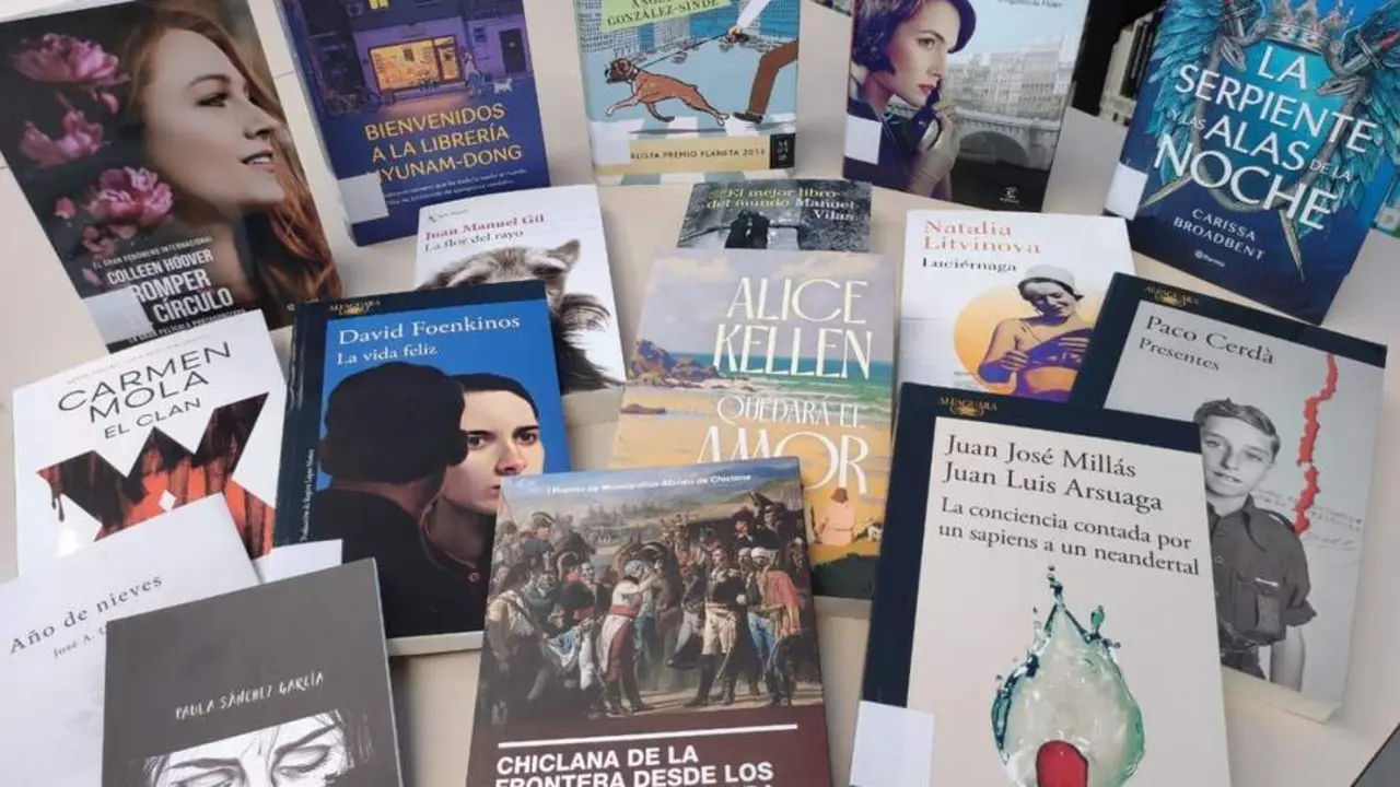 Algunos de los nuevos libros adquiridos - VIVA