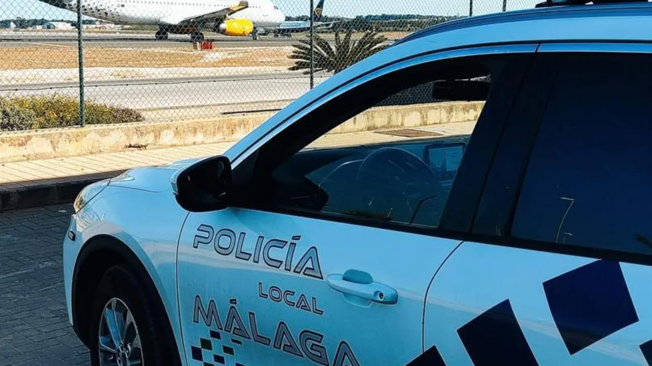 Patrulla de la Polic&iacute;a Local. - Cedida