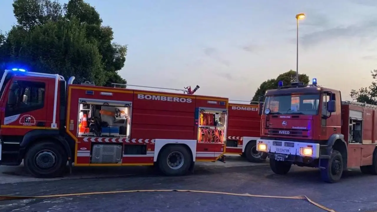 Veh&iacute;culos de bomberos. - Consorcio Provincial de C&oacute;rdoba