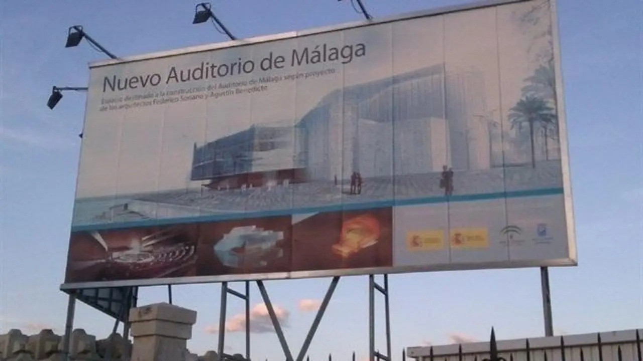 El cartel con el anuncio dela construcci&oacute;n (archivo). - Europa Press