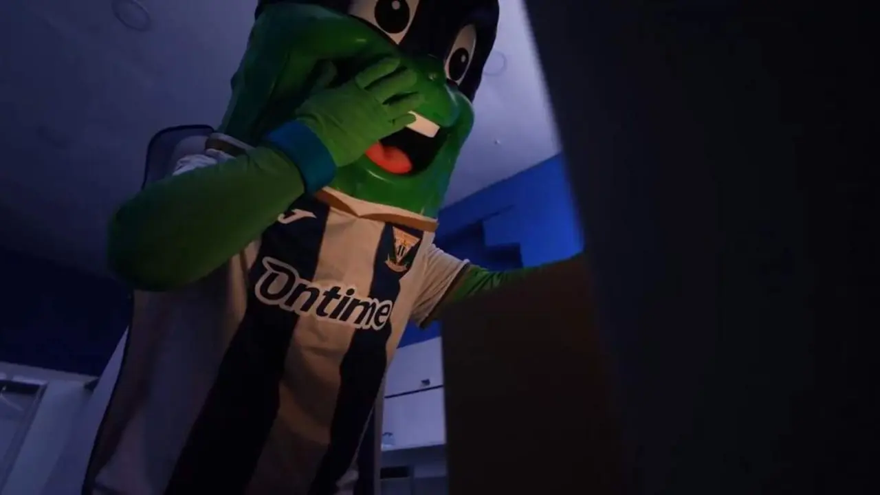  - @CDLeganes / X