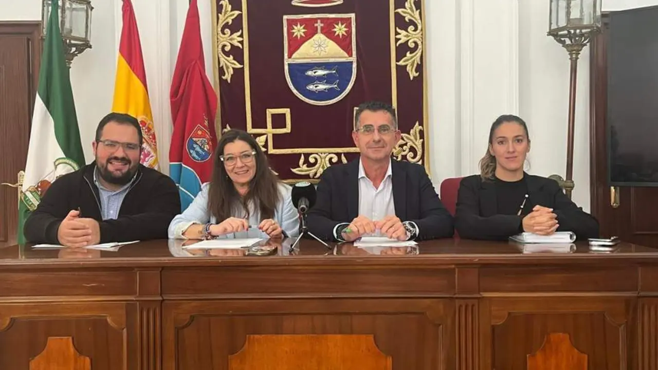 El Ayuntamiento informa de las licitaciones.  - A.I.