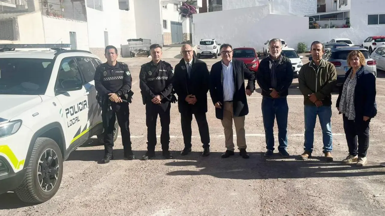 Visita del subdelegado del Gobierno a Castillo.  - 
