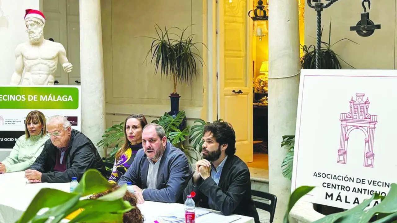 Rueda de prensa. - VM