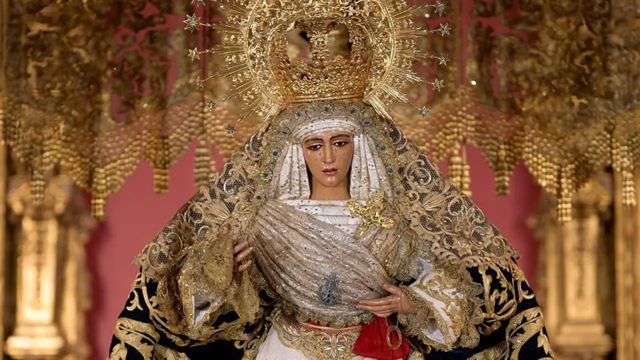 La Esperanza de Triana, en su paso de palio - HERMANDAD