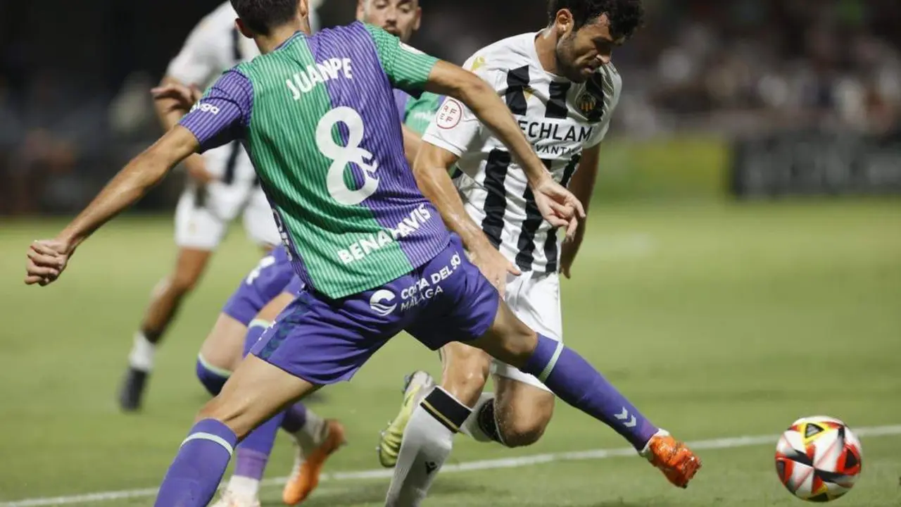 Juanpe, en el Castell&oacute;n-M&aacute;laga de la temporada pasada. - CD CASTELL&Oacute;N