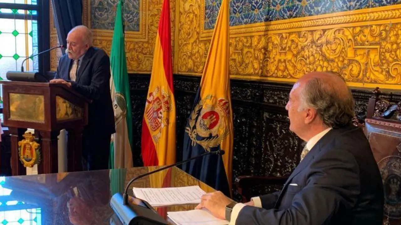 Melgar fue homenajeado como Hijo Adoptivo de Algeciras en 2020. - AI