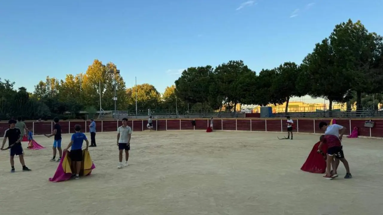 ESCUELA TAURINA DE CAMAS. - VIVA
