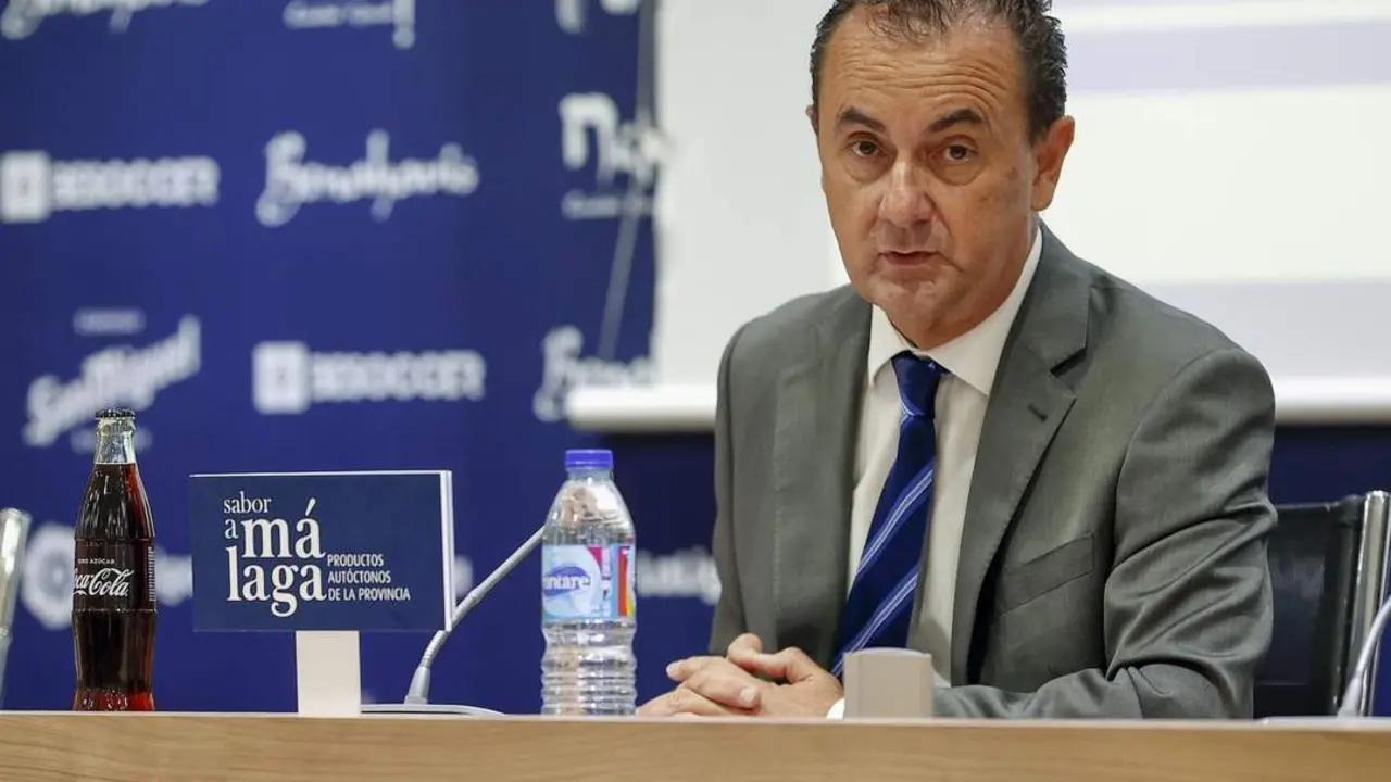 Jos&eacute; Mar&iacute;a Mu&ntilde;oz, en rueda de prensa. - MCF