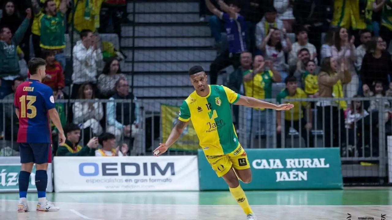 Renato es uno de los jugadores m&aacute;s en forma de Ja&eacute;n Para&iacute;so Interior - MONTI / JA&Eacute;N PARA&Iacute;SO INTERIOR