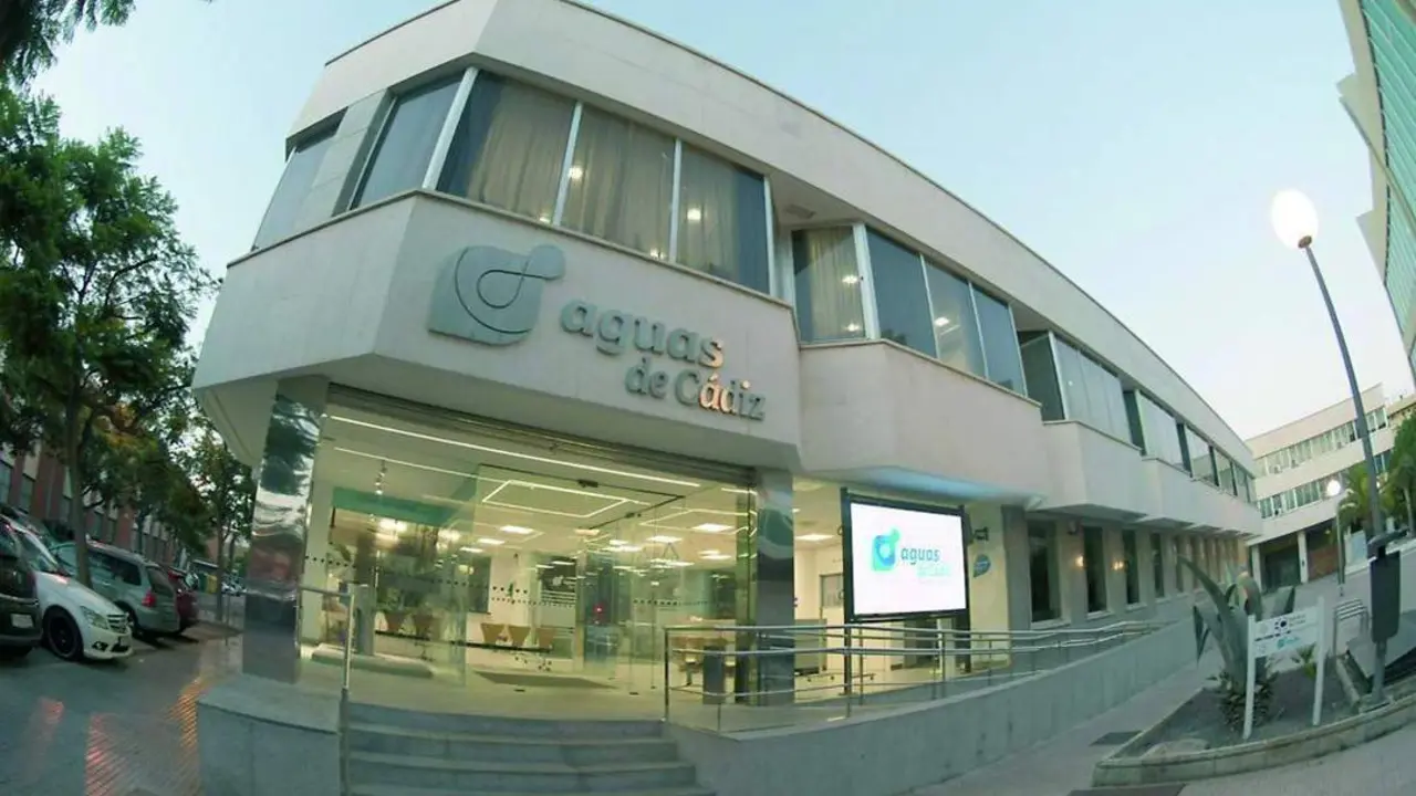 Sede de Aguas de C&aacute;diz. - VIVA